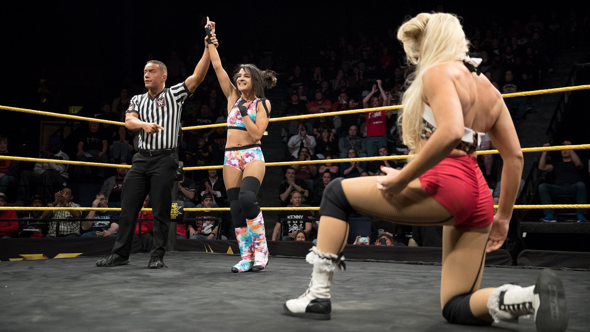 Team Kick Source | Dakota Kai & Evie Fansite & Photos Resource | Dakota ...